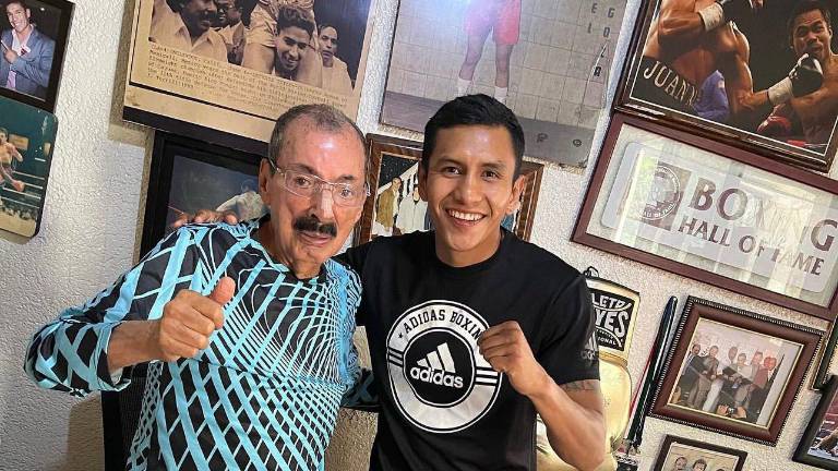 Israel Picazo, junto al reconocido entrenador Ignacio Beristáin.