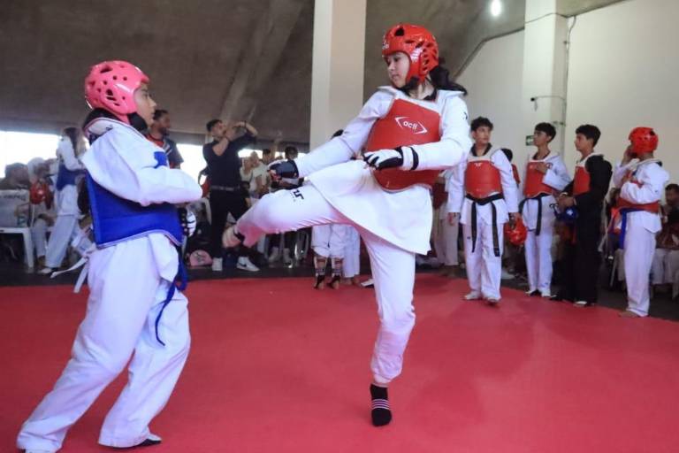 Mazatlán reúne a los mejores taekwondoínes de Coahuila y Sinaloa en topes de preparación