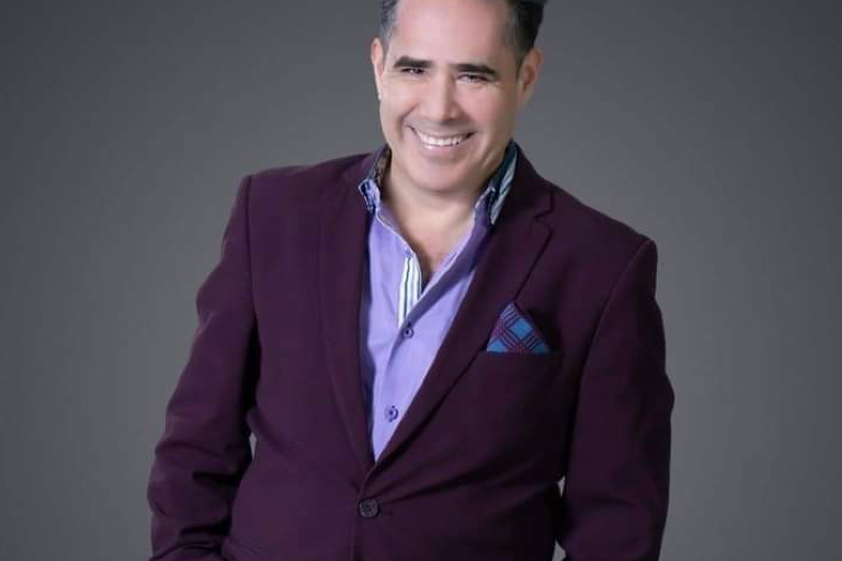 Celebra Luis Tomás 38 años de trayectoria artística
