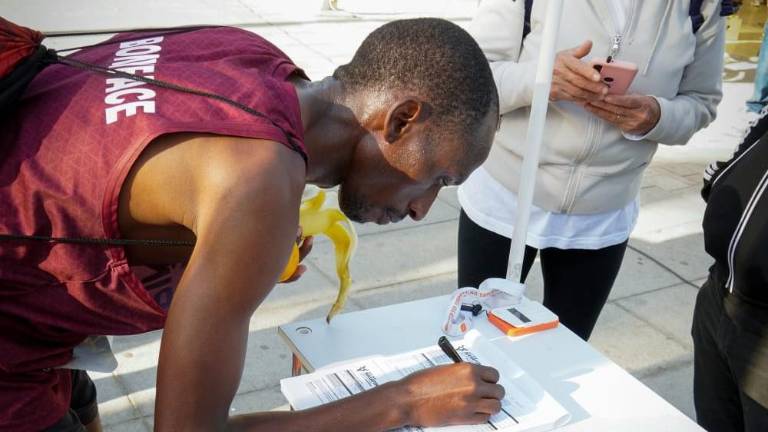 Bonyface Kapiagat, así como Rose Kangongo, son los primeros corredores keniatas en anotarse para el Gran Maratón Chevron 2025.