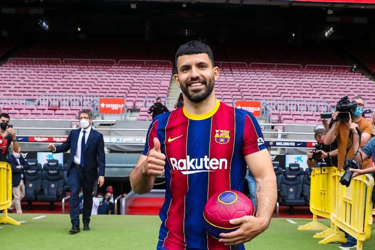 ‘Kun’ Agüero ya es jugador del Barcelona