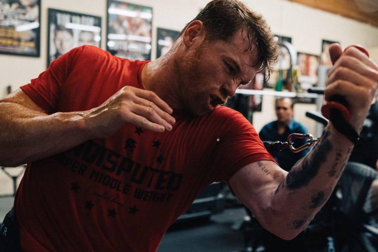 Canelo amenaza con no pelear si no es contra Jermall Charlo