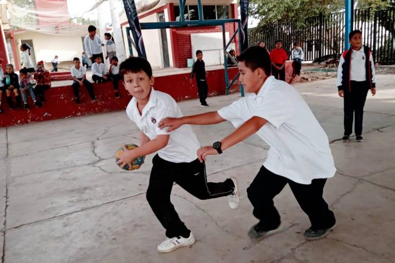 Pone Imdem a correr la bola en San Francisquito