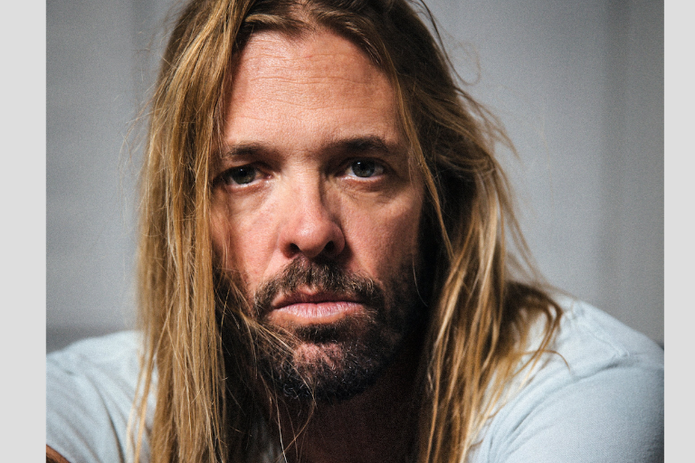 Muere Taylor Hawkins, baterista de la banda de rock Foo Fighters