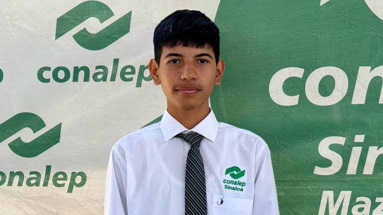 Jesús Fernando Anguiano Varela, estudiante del Conalep en Mazatlán, gana primer lugar nacional en cálculo mental.