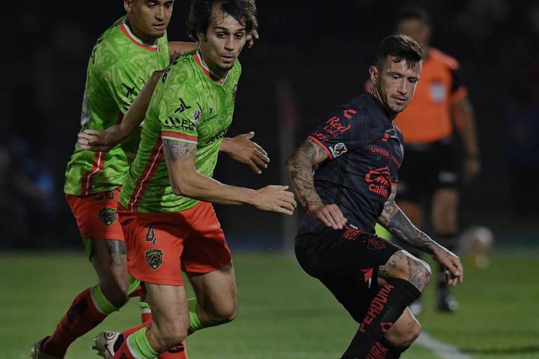 Atlas y Bravos se reparten puntos