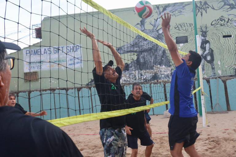 Mazatlán se corona campeón del primer Torneo de Cachibol Playero de Verano