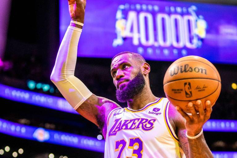 LeBron James, el mejor de la semana en el Oeste tras superar los 40 mil puntos
