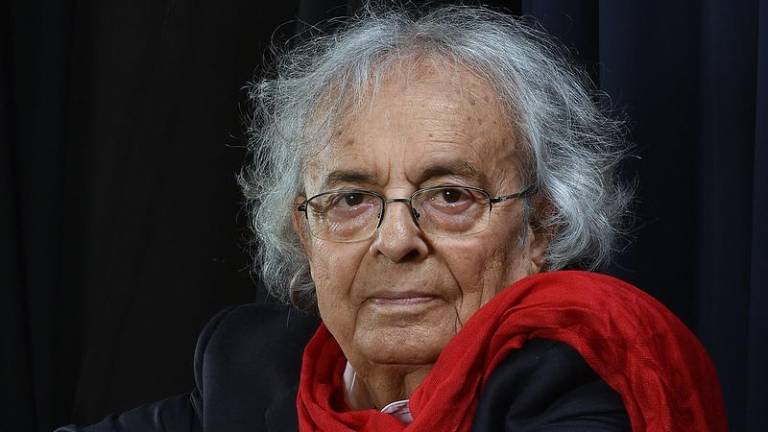 El poeta sirio Adonis estará en el Salón de la Poesía de la FIL.