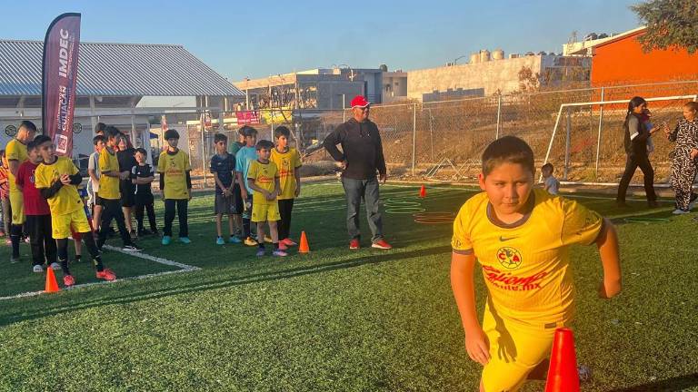 Los jóvenes hicieron deporte y se divirtieron.