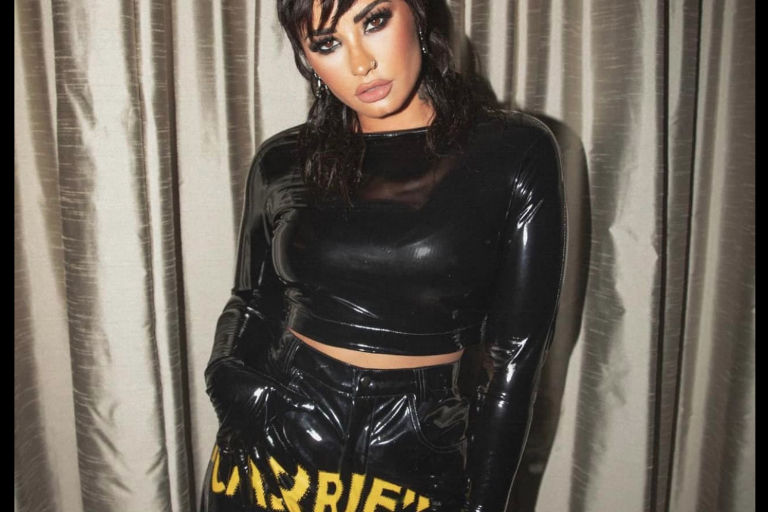 Debutará Demi Lovato como directora de documental sobre estrellas infantiles