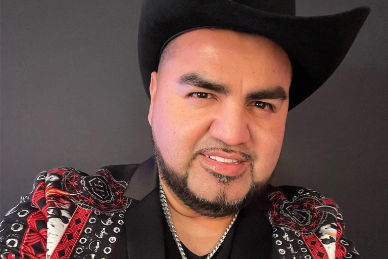Rinde ‘El Mimoso’ homenaje a Cornelio Reyna