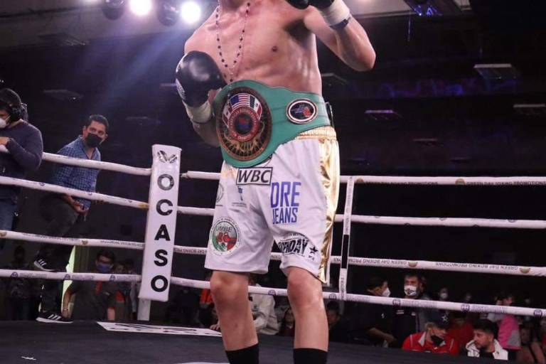 Eliot Chávez se proclama campeón Superpluma de la NABF