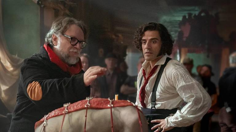 A través de sus redes sociales, la revista Vanity Fair reveló imágenes exclusivas de ‘Frankenstein’ de Guillermo del Toro.