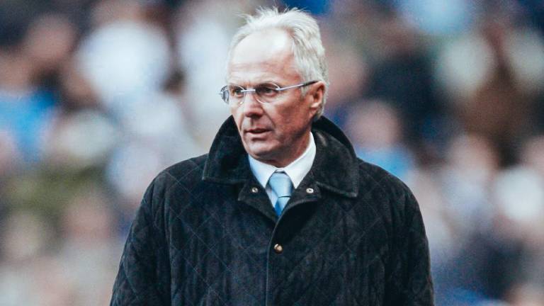 Sven-Göran Eriksson dice que resistirá mientras pueda.