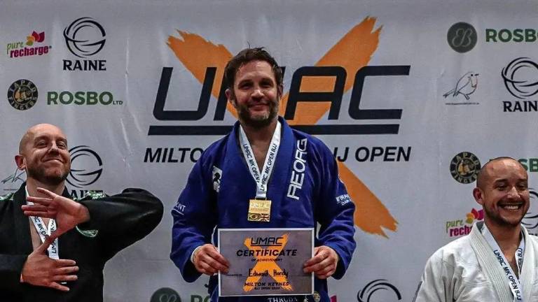 Tom Hardy gana se coronó en el Campeonato Abierto de jiu-jitsu brasileño 2022.