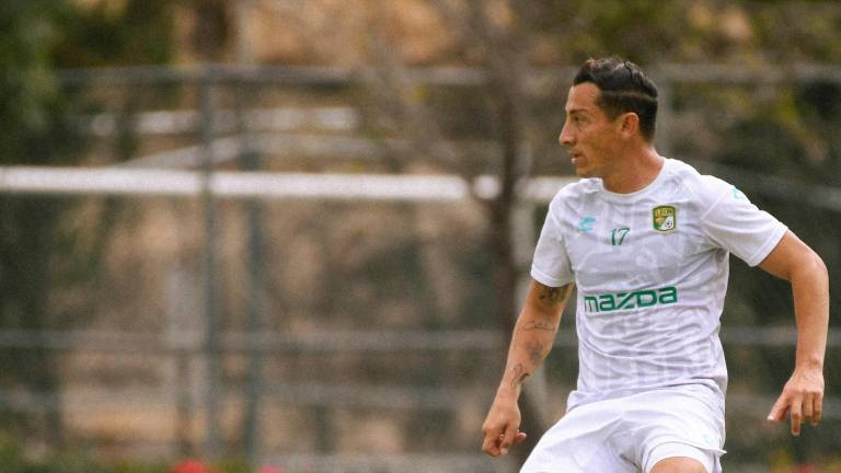 Andrés Guardado volvió a desempolvar los botines.