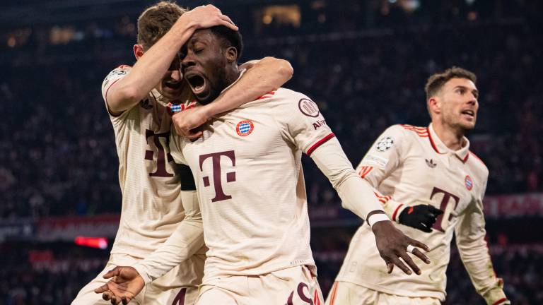 Alphonso Davis sentenció al Celtic y metió al Bayern Múnich a la siguiente fase del torneo continental de clubes.