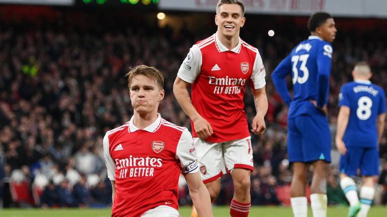 Martin Odegaard fue el autor de dos de lo tres goles del Arsenal sobre el Chelsea.