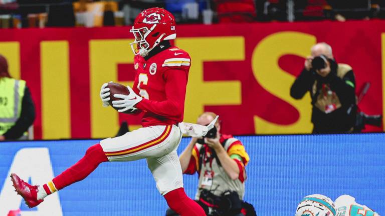 Los Kansas City Chiefs derrotaron a los Miami Dolphins en suelo alemán.