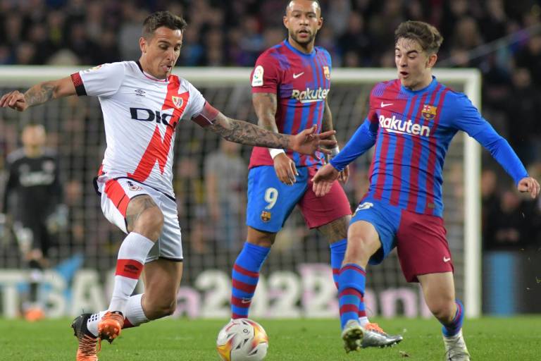 Barcelona ‘entrega’ título a Real Madrid; entra en crisis tras caer con Rayo Vallecano