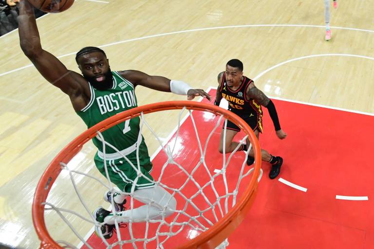 Los Celtics se ponen a una victoria de eliminar a los Hawks