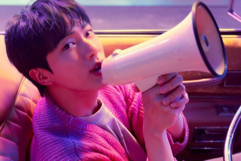 Lanza Jin de BTS su primera canción en solitario