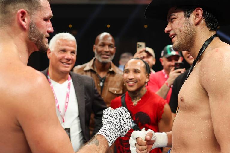 ‘Zurdo’ Ramírez superó por decisión unánime a Smith