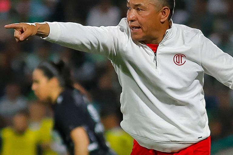 Nacho Ambriz sale del Toluca; Carlos María Morales entra al quite