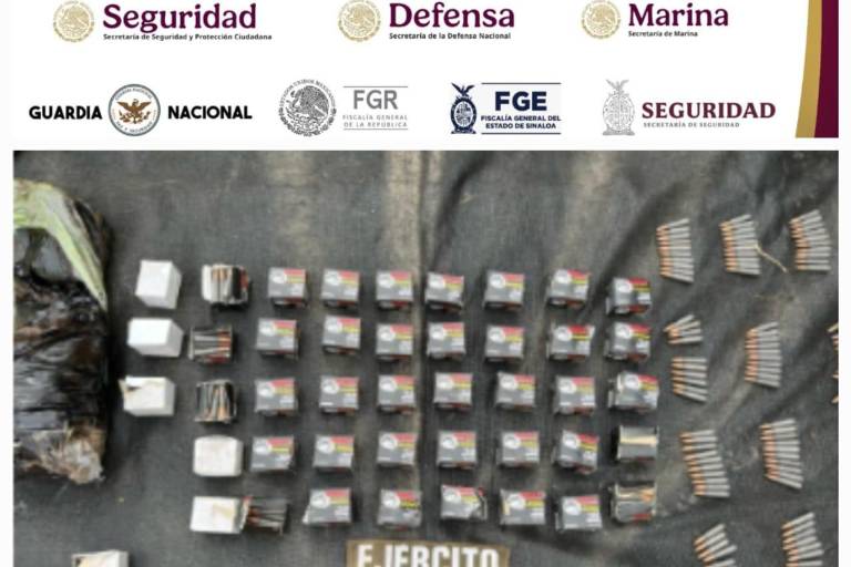 Aseguran cartuchos y presunta droga, en Choix