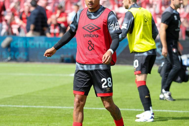 Julián Araujo titular en empate del Bournemouth ante Newcastle