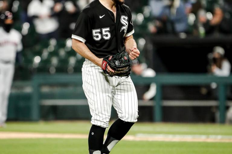 Carlos Rodón lanza sin hit ante Cleveland