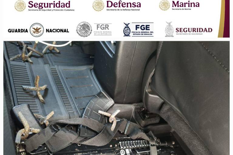 Confiscan un arma larga y ponchallantas en el vehículo asegurado tras persecución en Culiacán