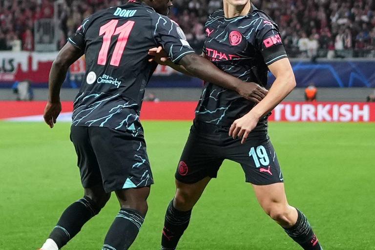 Manchester City superó de visita 3-1 al RB Leipzig, con brillante actuación de Julián Álvarez