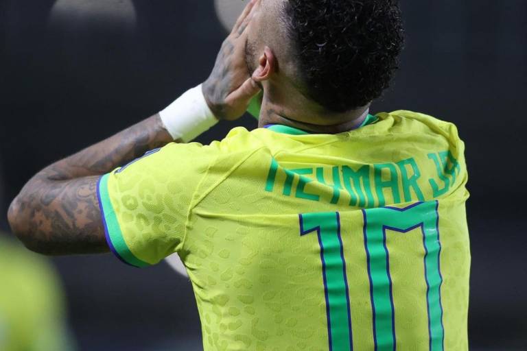 Neymar será operado tras sufrir rotura de ligamento