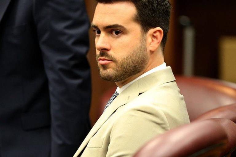 Paga Pablo Lyle fianza de 50 mil dólares y recupera el beneficio de libertad condicional