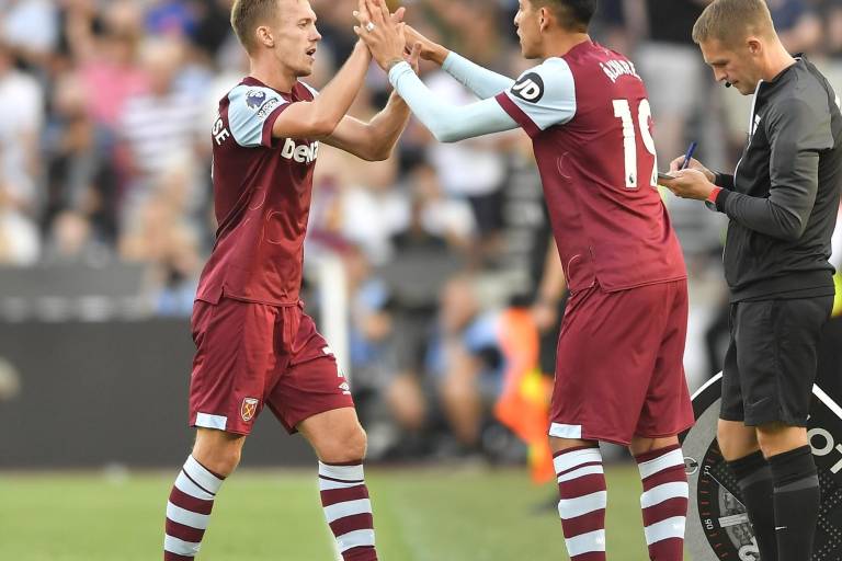 Edson Álvarez debuta con el West Ham United