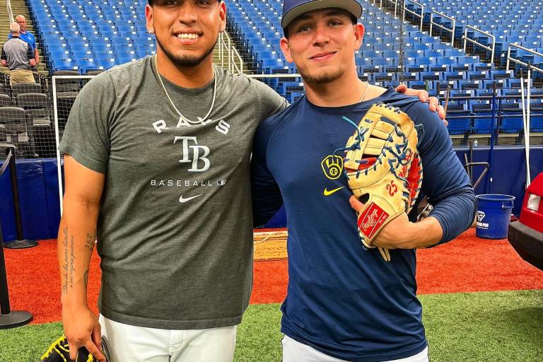 Luis Urías se roba el ‘show’ con tres producidas en triunfo de los Cerveceros sobre los Rays