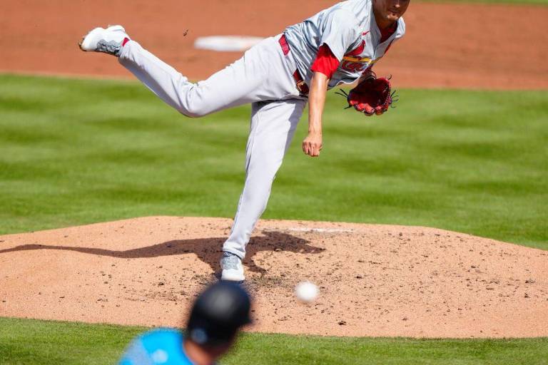Giovanny Gallegos, listo para recuperar su nivel con la ayuda de su amigo Yadier Molina