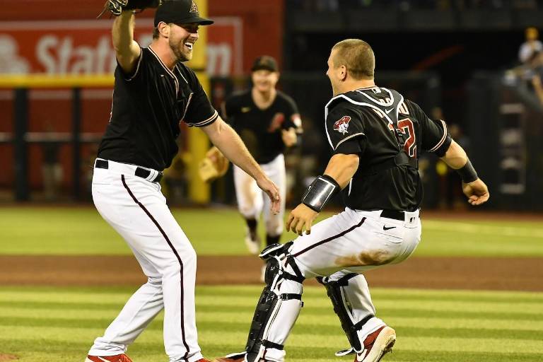 Tyler Gilbert lanza sin hit en su primera apertura en Grandes Ligas