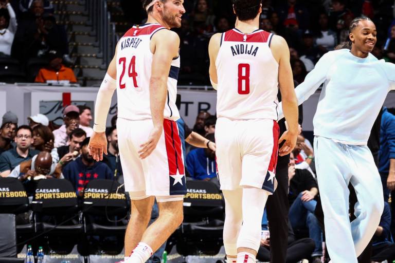 ¡Sorpresa en Washington! Los Wizards derrotaron a los Bucks