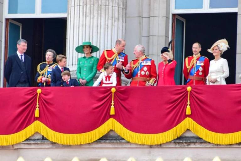Preside Carlos III su primer cumpleaños oficial como Rey de Inglaterra