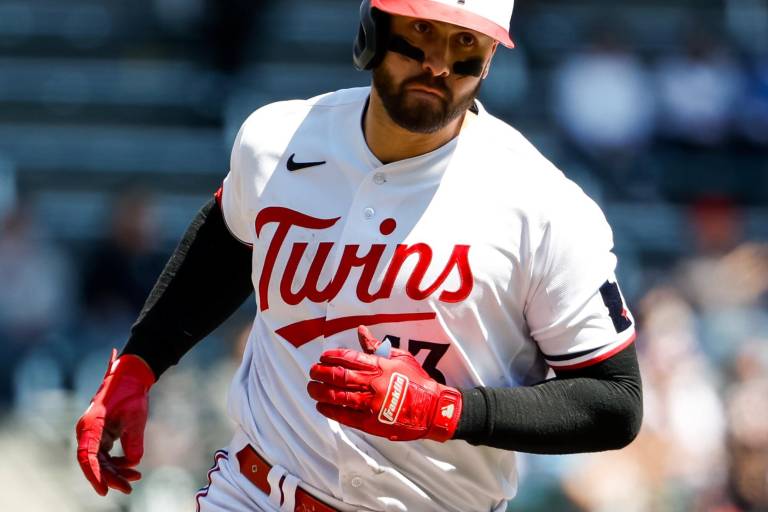 Nacionales acuerdan con Joey Gallo por una temporada