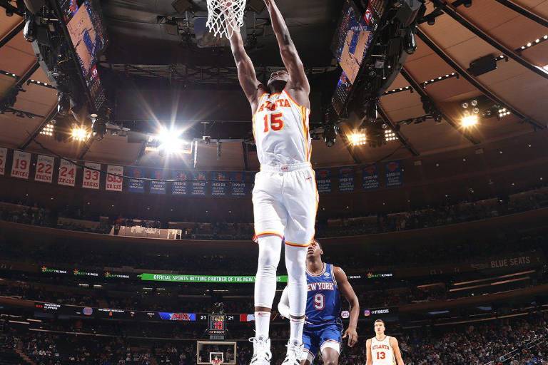 Con un Trae Young sublime, Atlanta Hawks le da el último golpe a New York Knicks