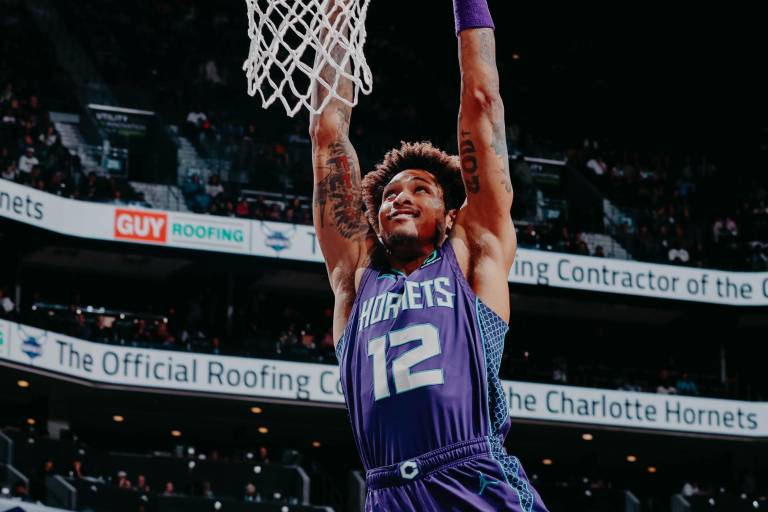 Hornets de Charlotte hila su cuarto triunfo