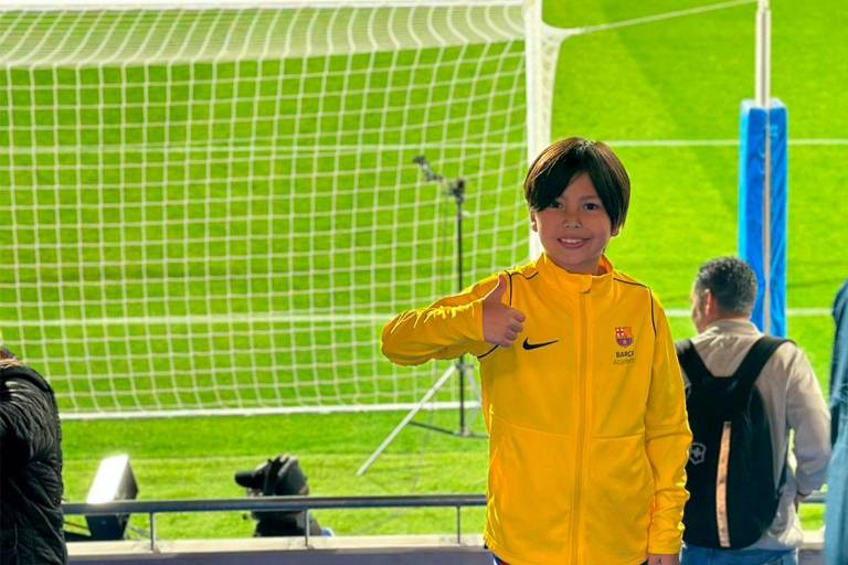 Cumple Efraín Plascencia el sueño de conocer el Estadio del Barcelona