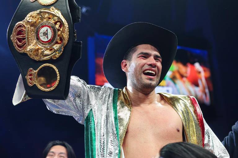 Gilberto ‘Zurdo’ Ramírez hace historia como primer campeón mexicano crucero