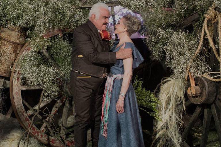 Doña Cuquita rompe el silencio y habla de las infidelidades de Vicente Fernández