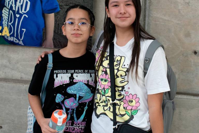 Regresan felices a sus aulas alumnos del Instituto Senda