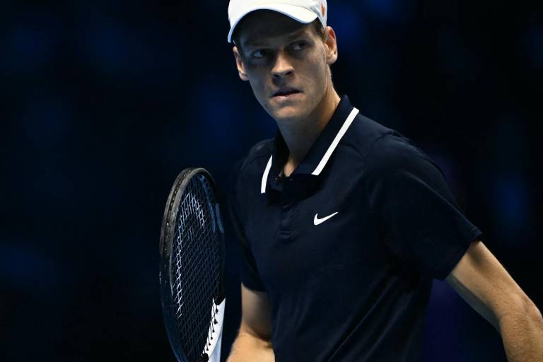 Sinner baja a Medvedev y avanza a semifinales en ATP Finals